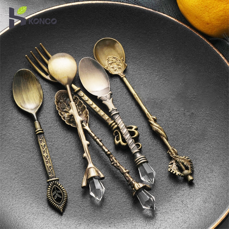 Vintage Dessert Royal Style  Cutlery Set